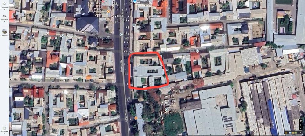 Продается дом/земля, идеально подходит для стройки у главной дороги.