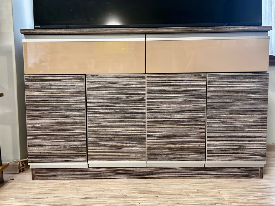 ТВ скрин МДФ материал