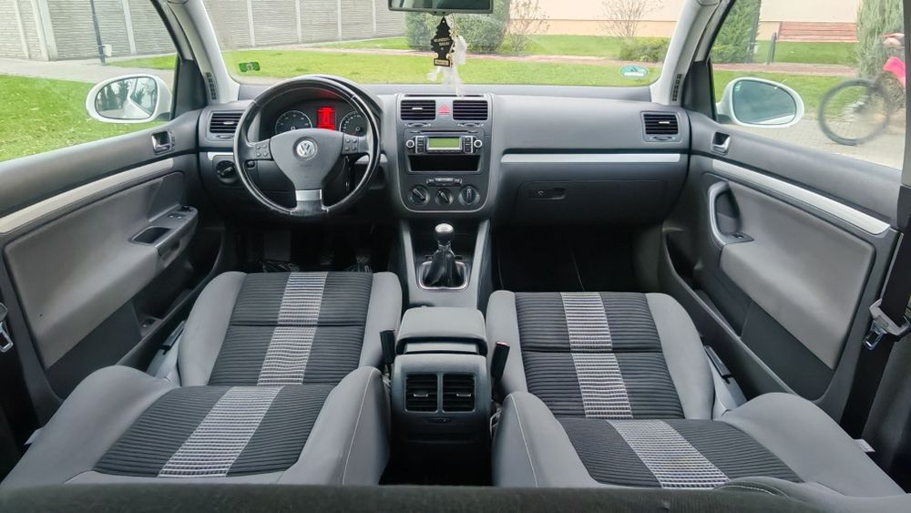 Vw golf 5 an 2009  1.4 benzina