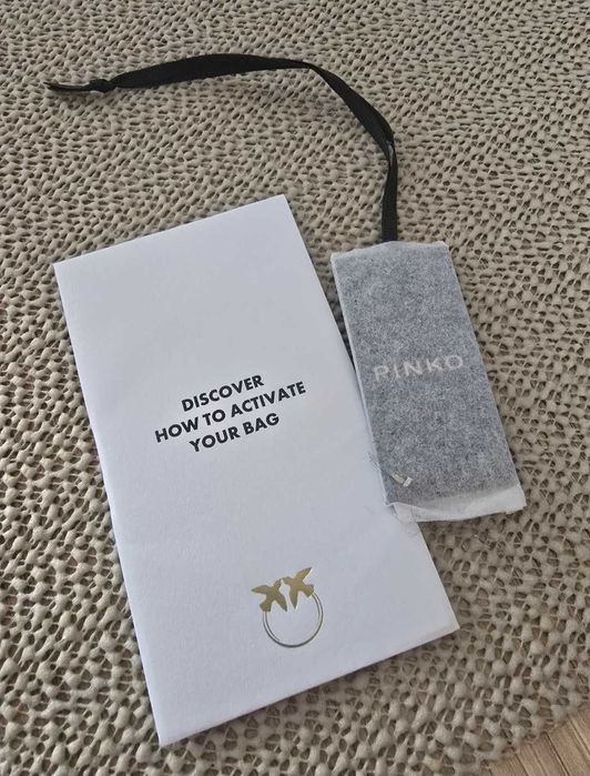 Дамска малка чанта Pinko