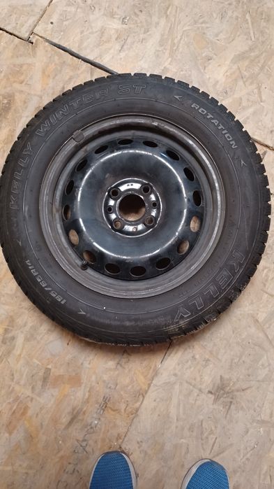 Set roți Fiat Albea/capace roti originale Fiat/Bara față.
