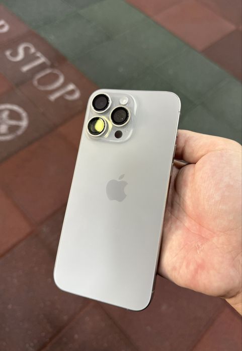 Iphone 15 pro max   iwatch 7