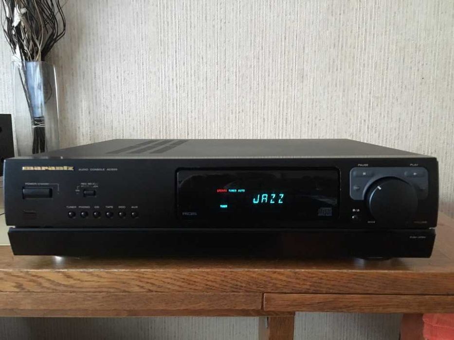 Linie Marantz SM-AC500 cu telecomanda