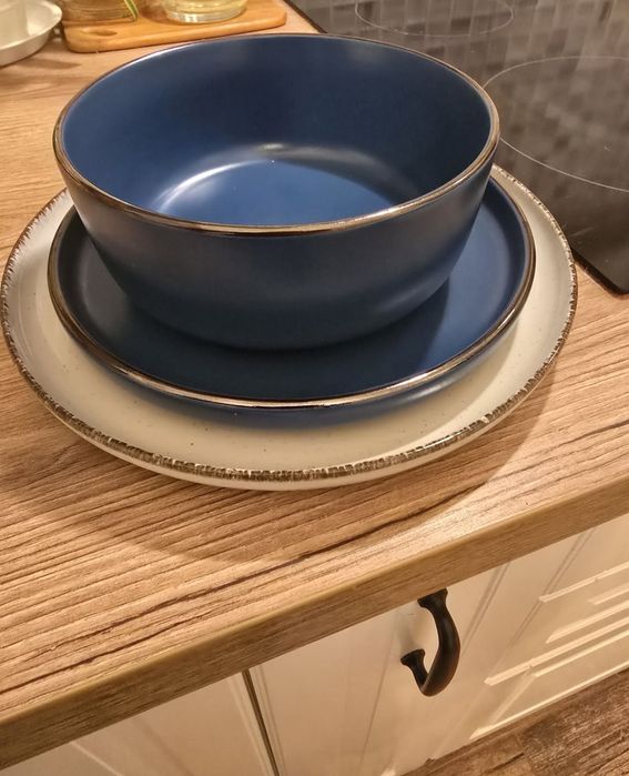 Set modern farfurii