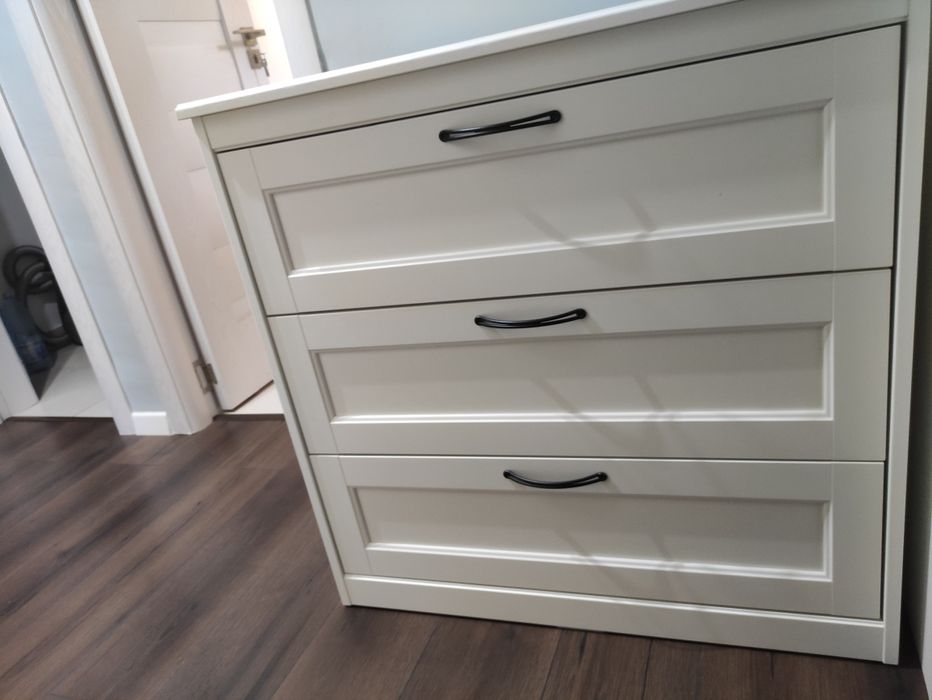 Comoda sertare Ikea