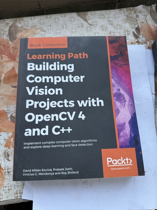 Carte OpenCV 4 și C++ – Proiecte Practice