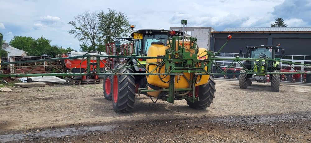 AMAZONE erbicidat UF 1200 litri  15 sau 12 m