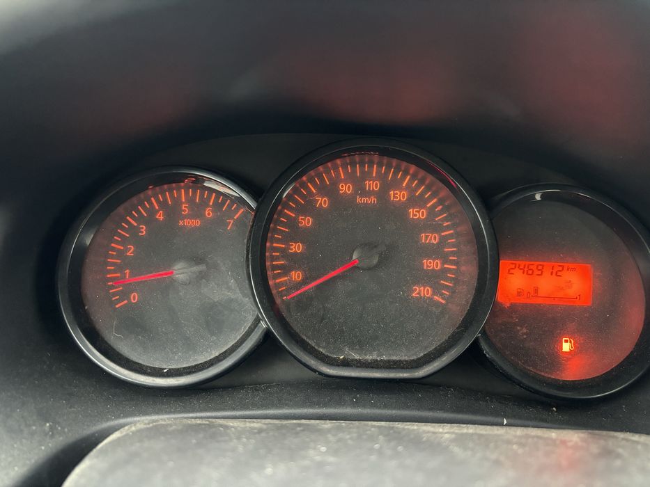 Dezmembrez logan 2  1.2 benzina si 1.5 dci