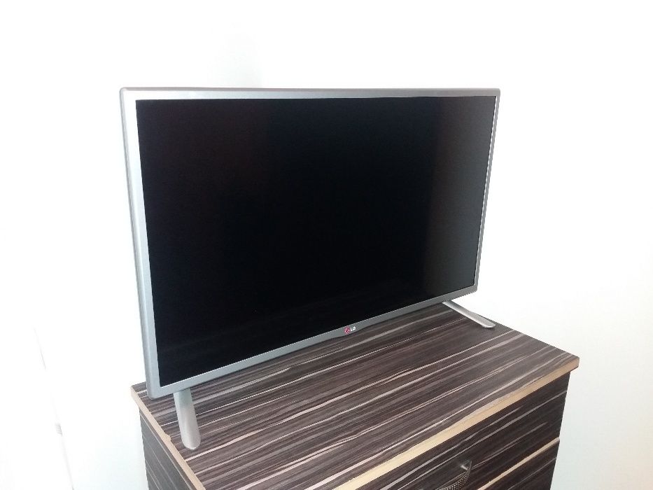 Smart Tv Lg 32LB570V cu diagonala 80 Cm LED-LCD TV Full Hd