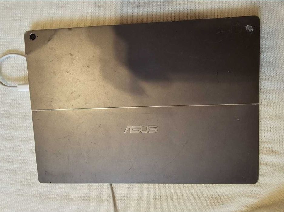 Dezmembrez  Asus Tablet T303U