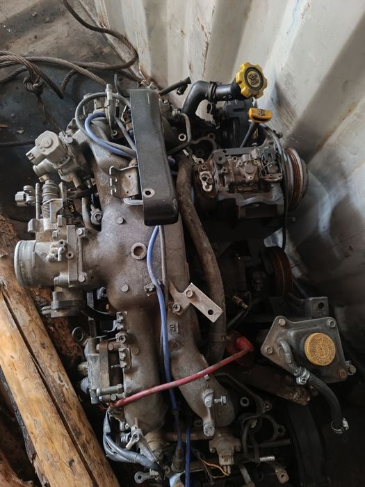 Продам двигатель с коробкой  Subaru legacy b4