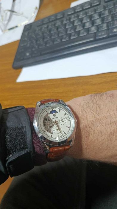 Продам Механический (Кинетический ) Часы TEVISE