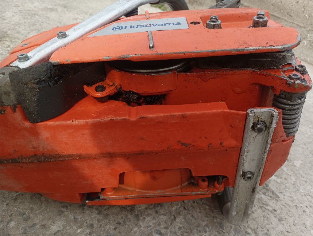 Husqvarna 390xp резачка