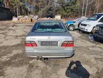 Мерцедес W210 face-lift на части