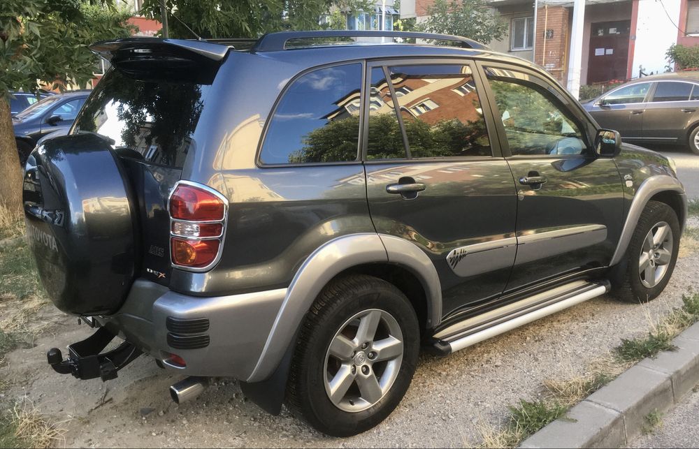 Toyota Rav 4, facelift, 2.0 diesel, 4x4 permanent !