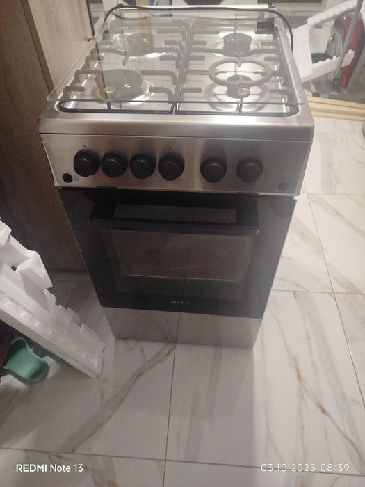 Готварска печка изцяло на газ много запазена