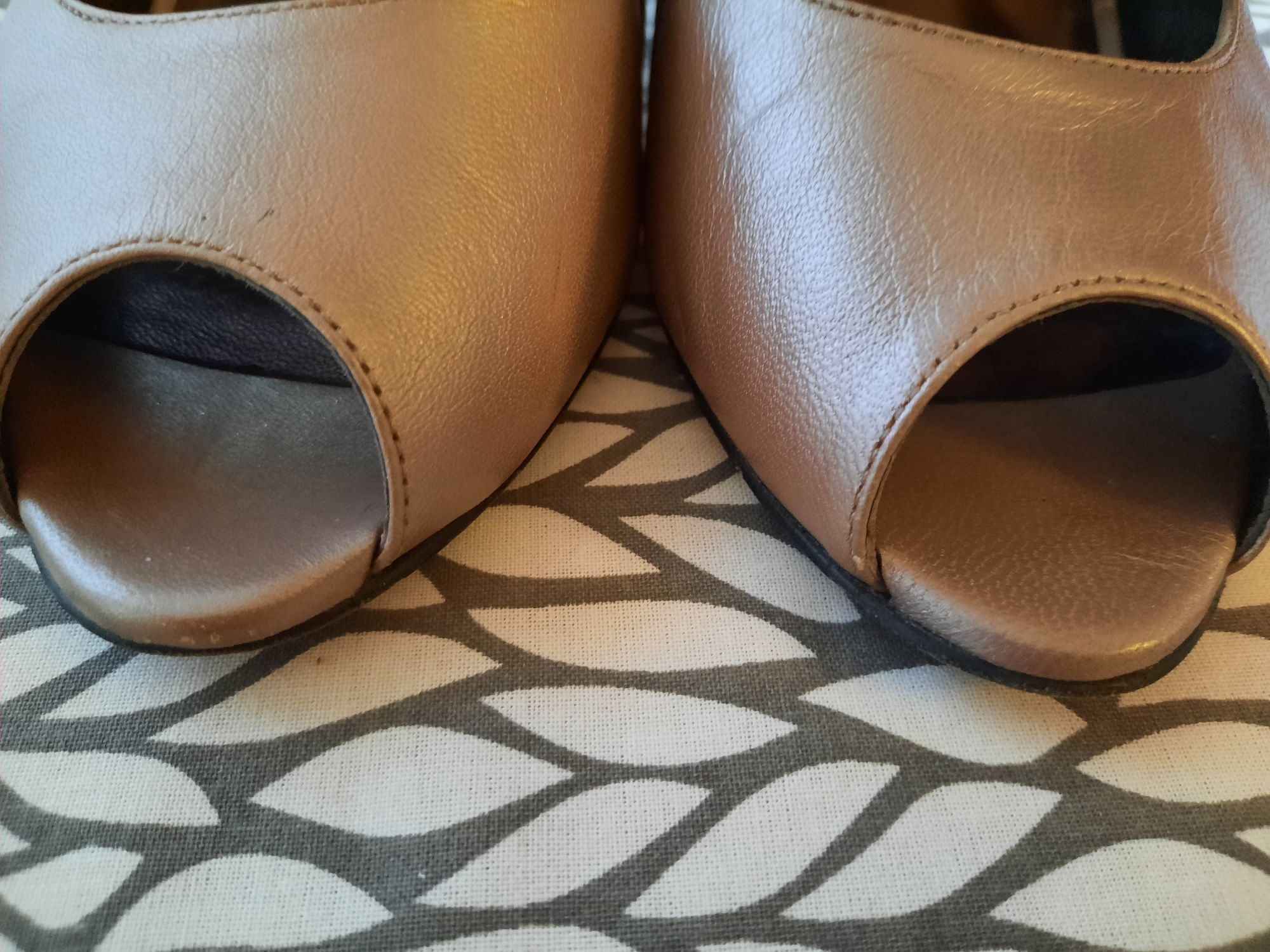 Кожени обувки на токчета Max Mara