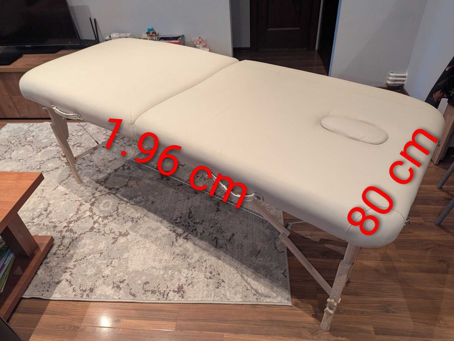 Vând o masă de masaj.