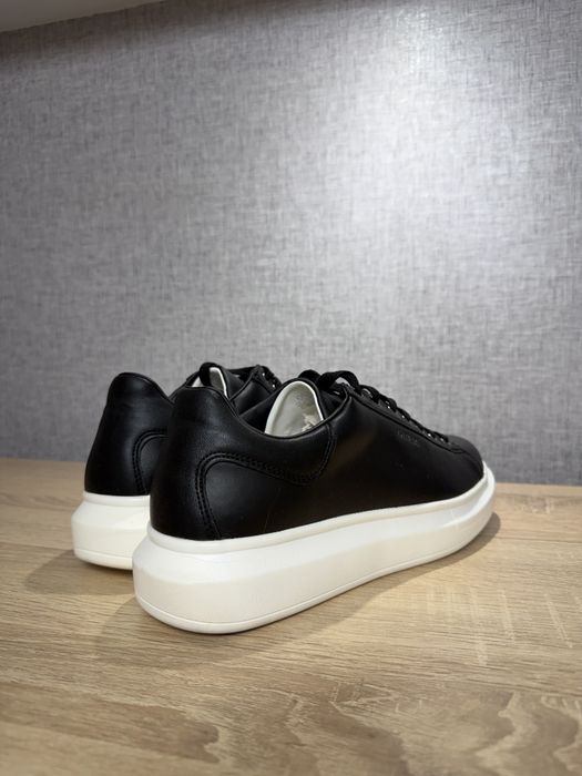 Мъжки обувки guess