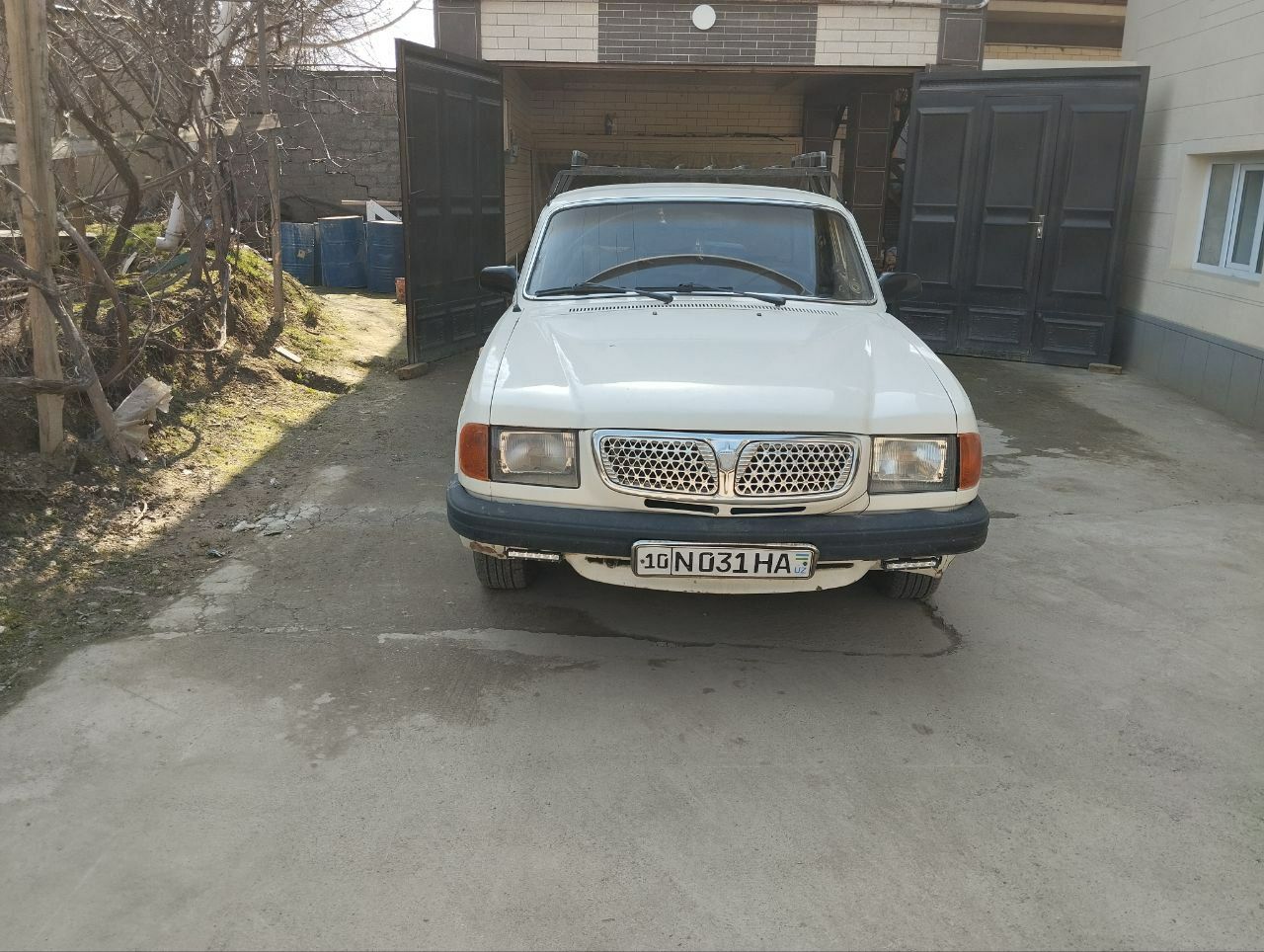 VOLGA SOTILADI 1996 yil 3500y.e.