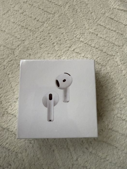 Vand  casti airpods 4 produs nou