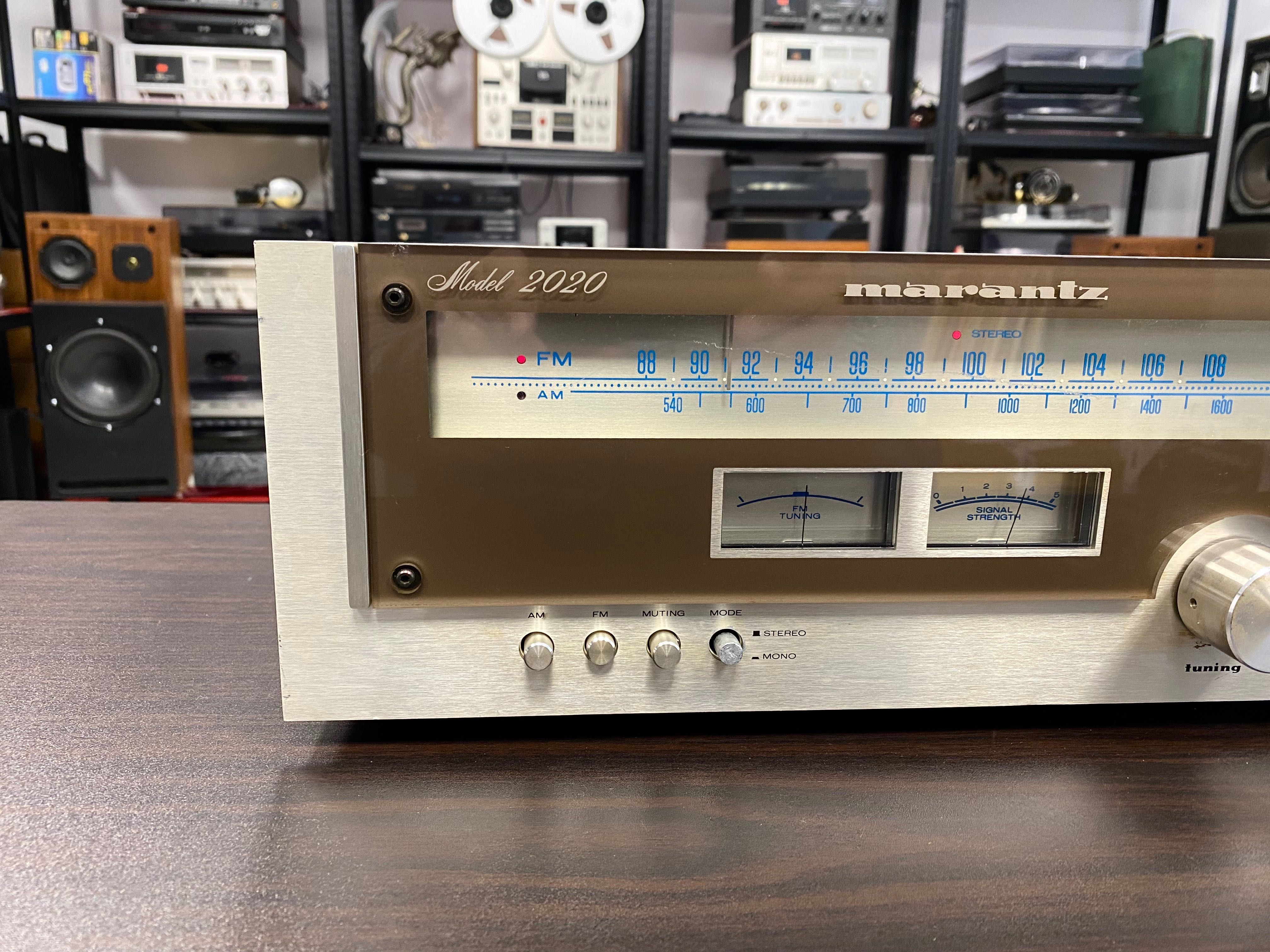 Юбилеен  тунер Marantz