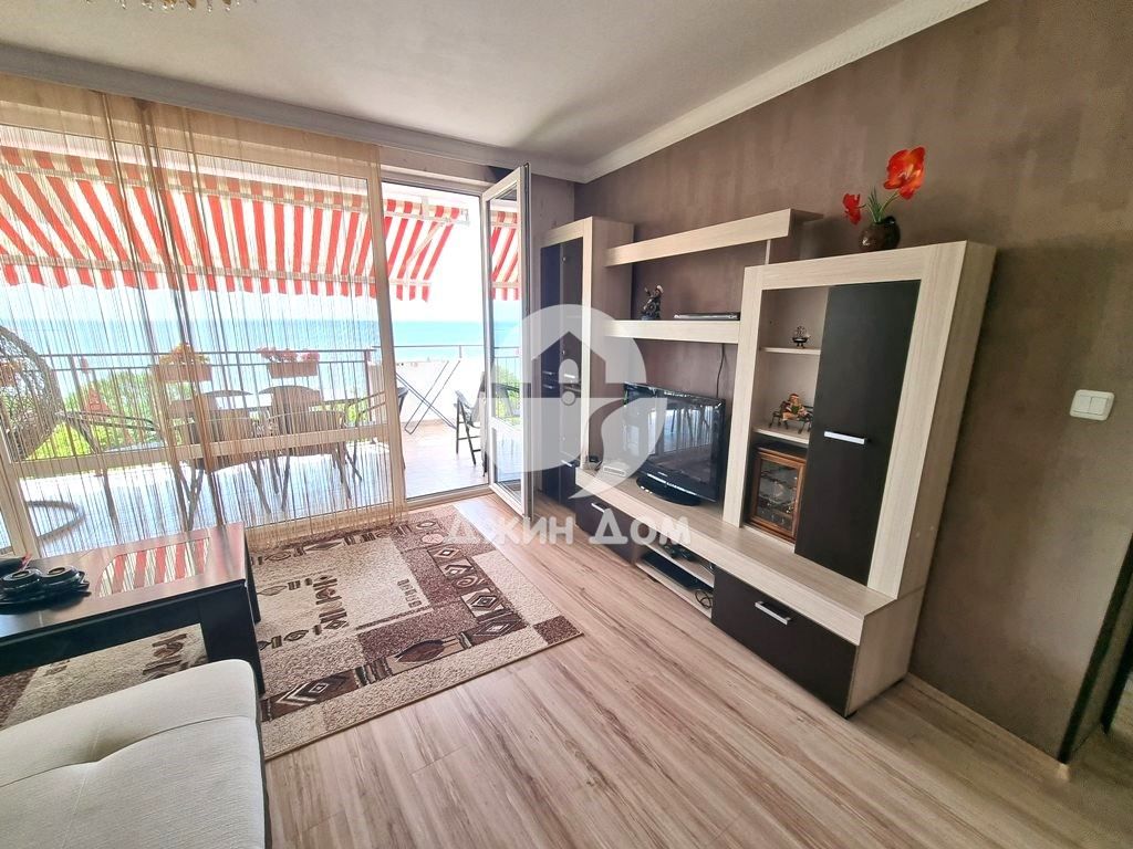 Продава се Тристаен апартамент в к.к. Елените - 110 кв.м за 1591 €/кв.м - Снимка #3