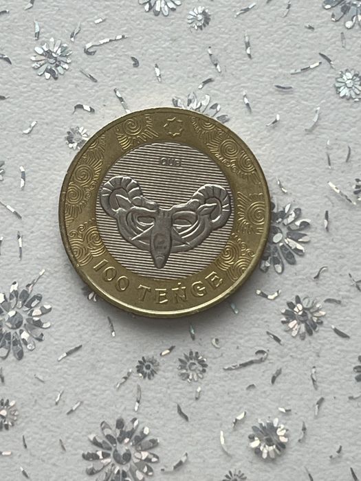 Продам редкую юбилейную монету 100 тенге, в идеальном состоянии