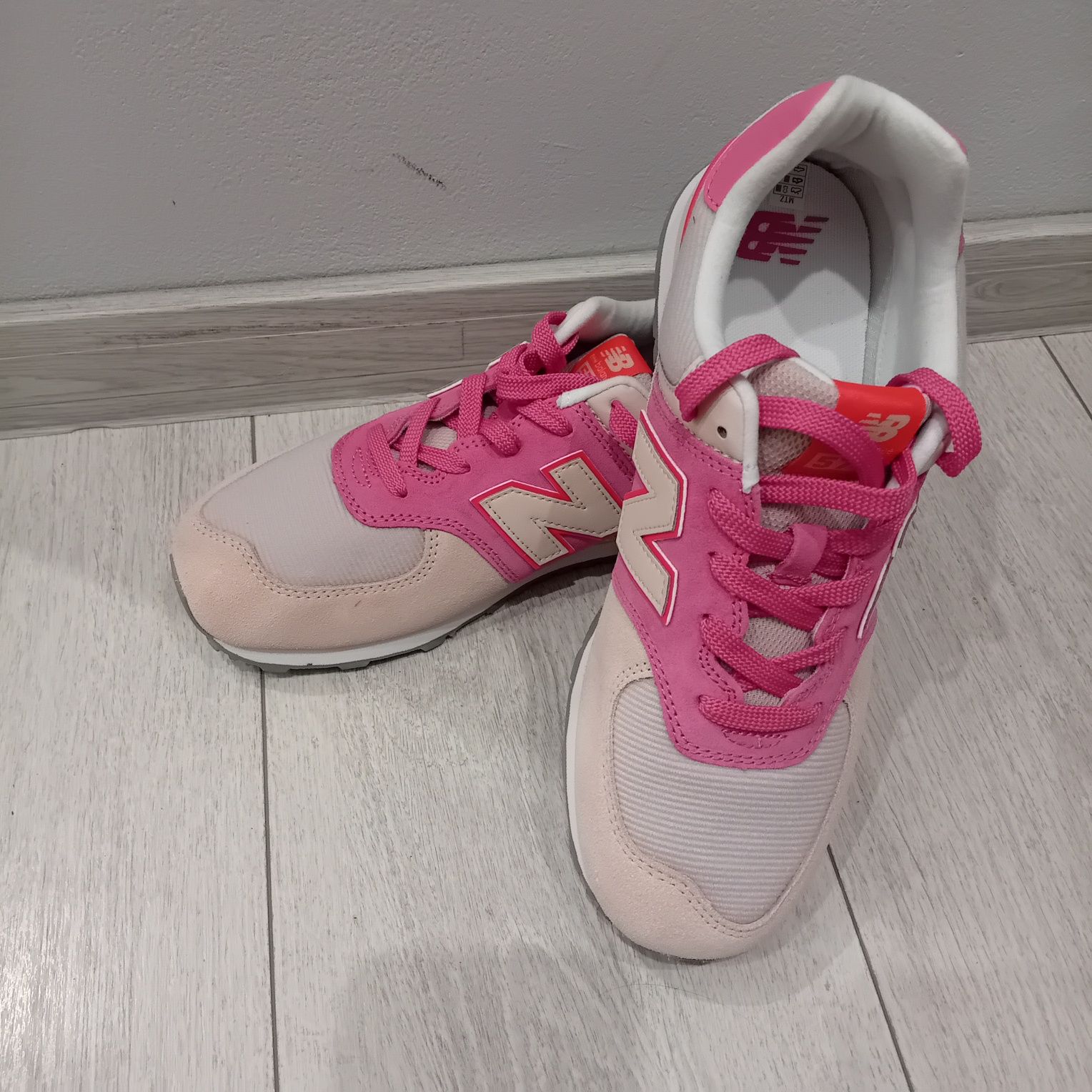 Дамски маратонки  New Balance   N40 нови