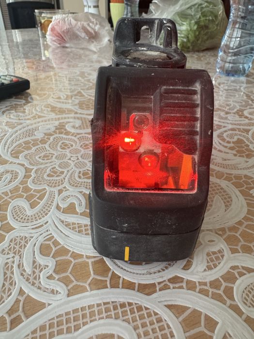 Dewalt dw088 лазерен  нивелир