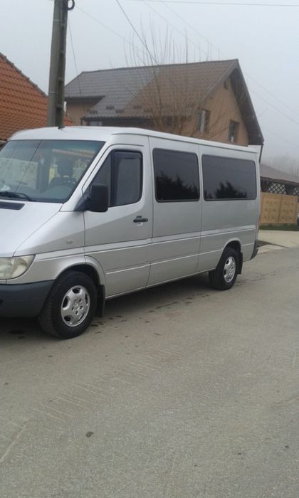 Transport persoane, Inchiriere microbuze cu sofer