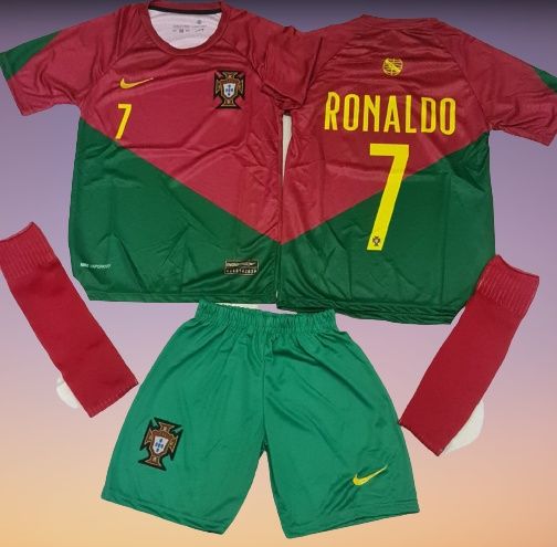 Echipamente fotbal  copii.Ronaldo Al Nassr si Portugalia
