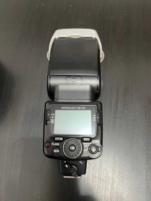 Nikon Blit SB700 + Declansator + Husa Blit