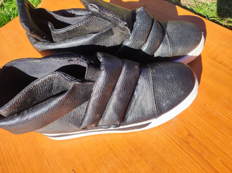 Обувки На ШОК цена 10лв