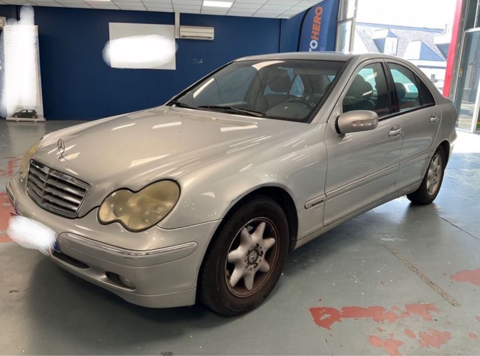 Benz w203 C220 cdi  цяла