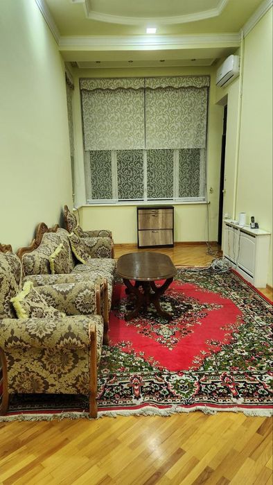 Arenda uchastka Yakkasaroy 4 xona -1500$