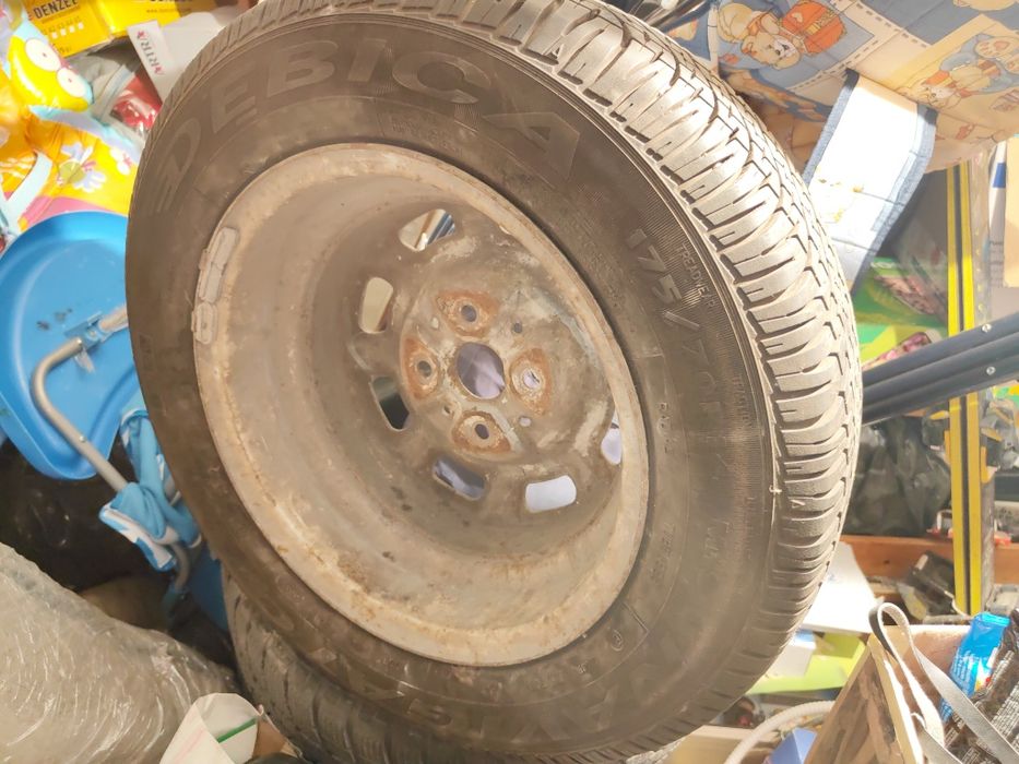 3 ед. гуми. Сава Sava  175/65/14" , Пирели ,Pirelli 225/50/17", Дебика