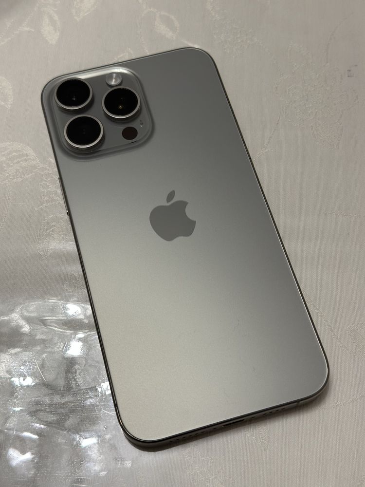 iPhone 15 pro max 256gb