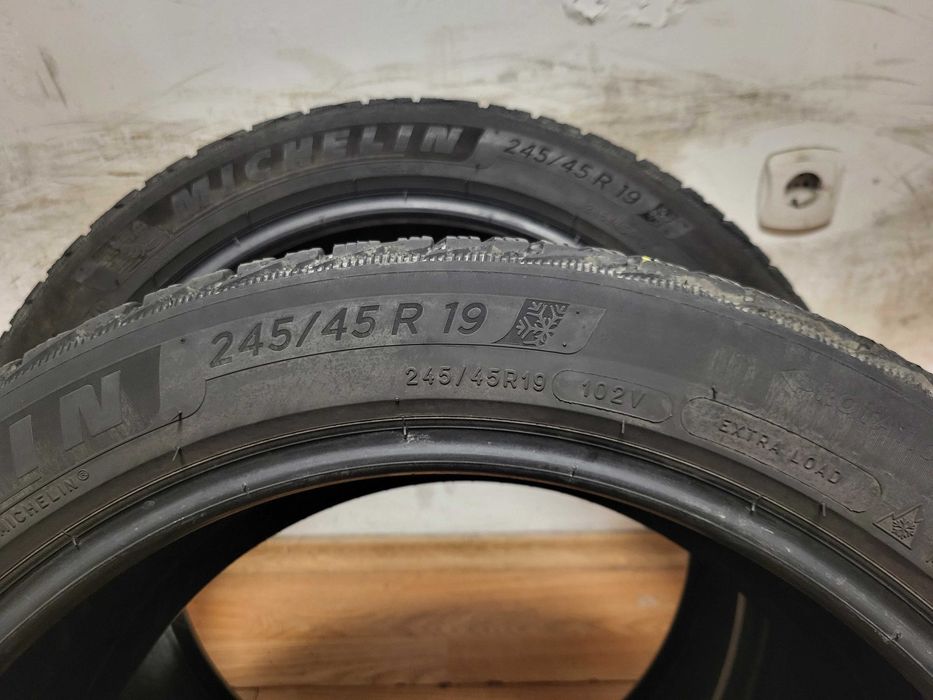 245/45/19 Continental / Michelin зимни гуми