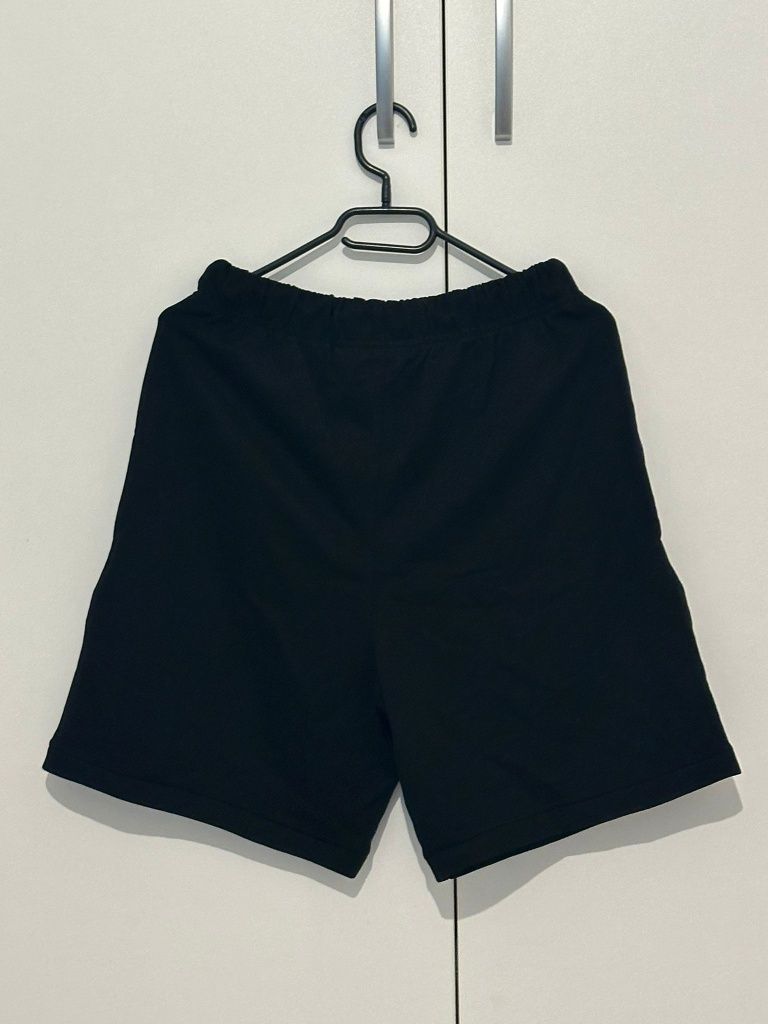 Pantaloni scurti Essentials - Size M , L