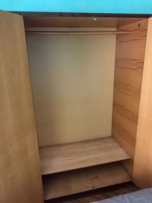 Четирикрилен гардероб