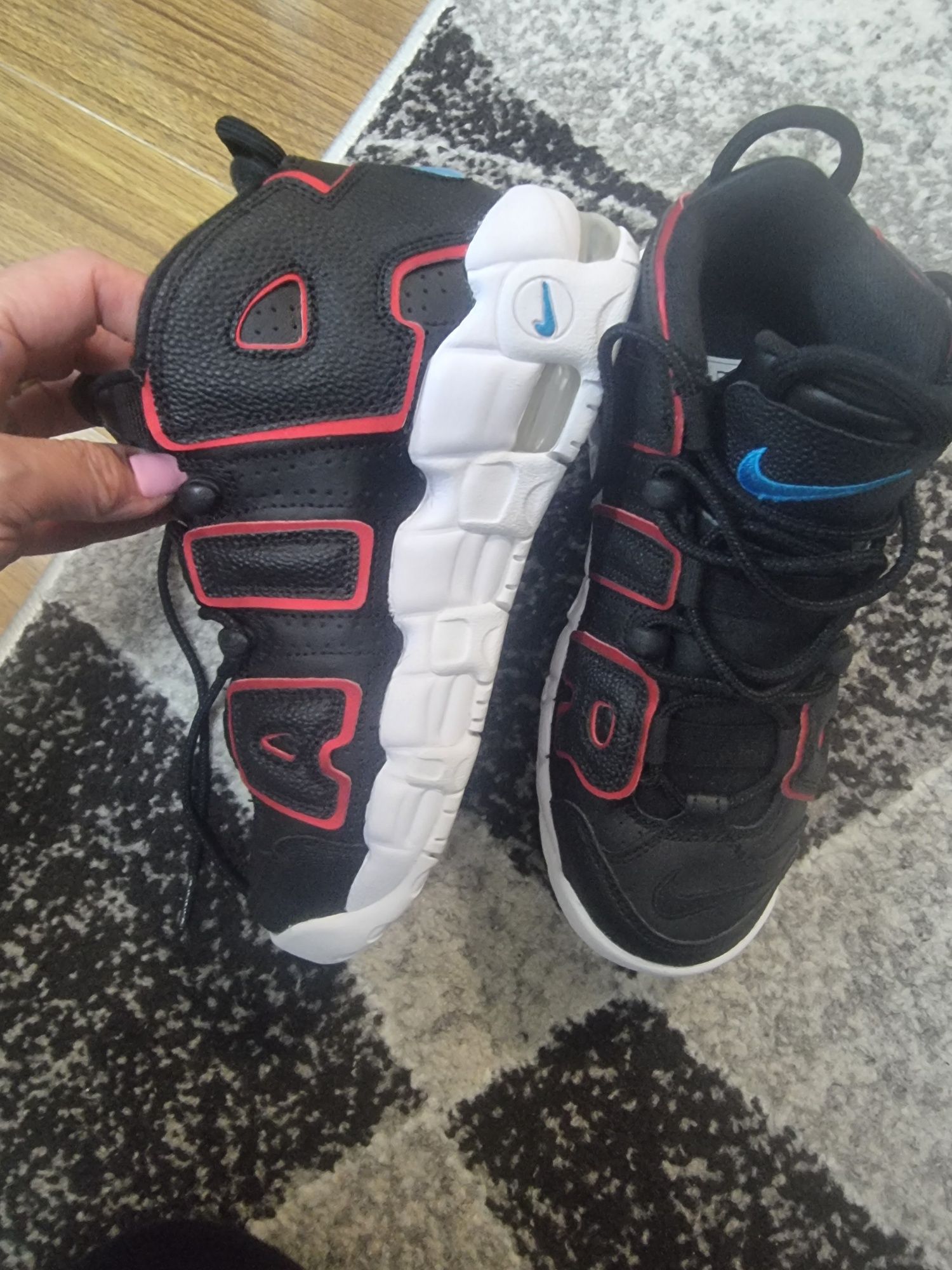 Nike Air More Uptempo