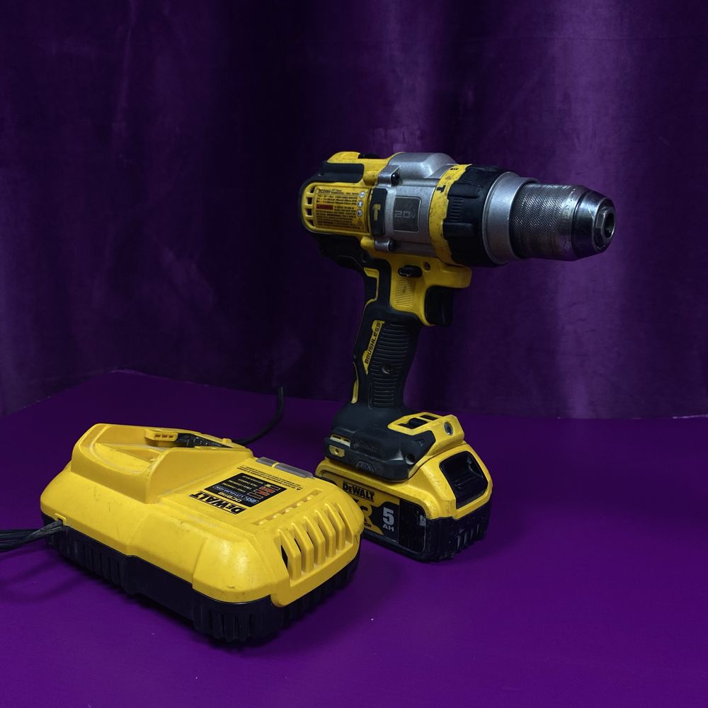 Дрель-шуруповерт DEWALT DCD 996