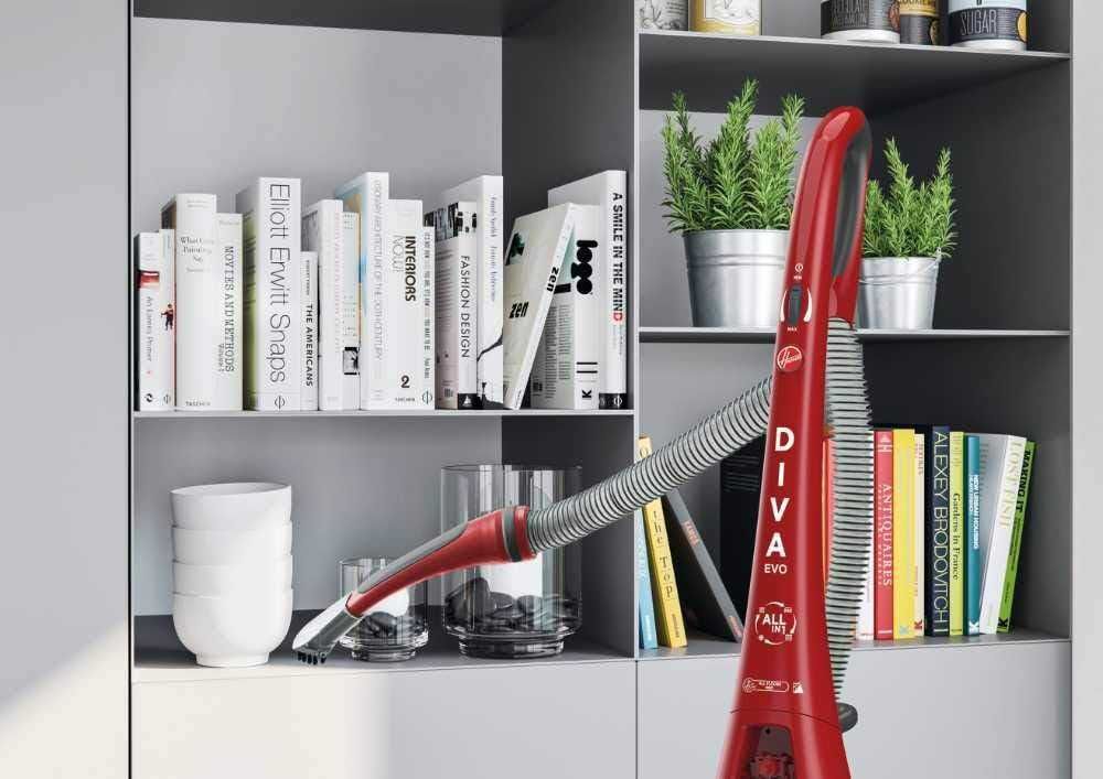 Прахосмукачка  без торба Hoover Diva EVO