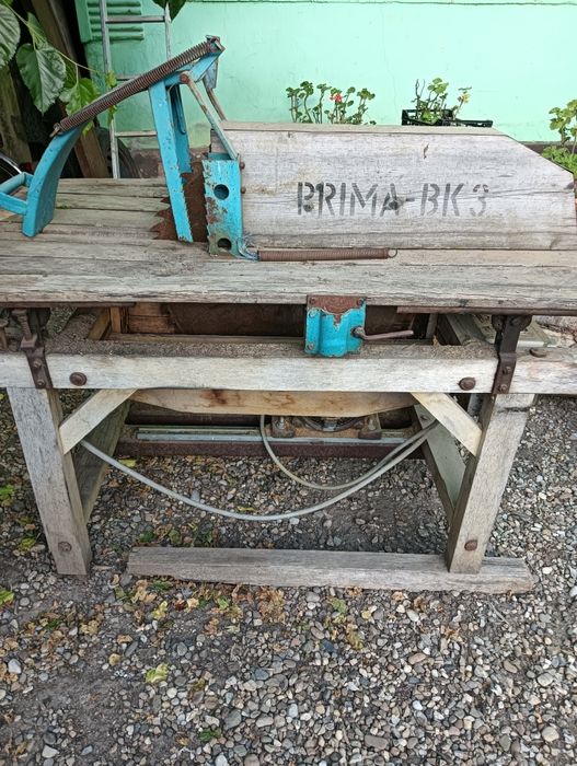 Circular trifazic de tăiat lemne