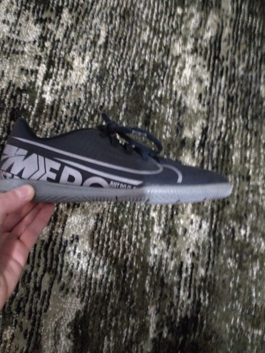 Ghete de fotbal Nike Mercurial