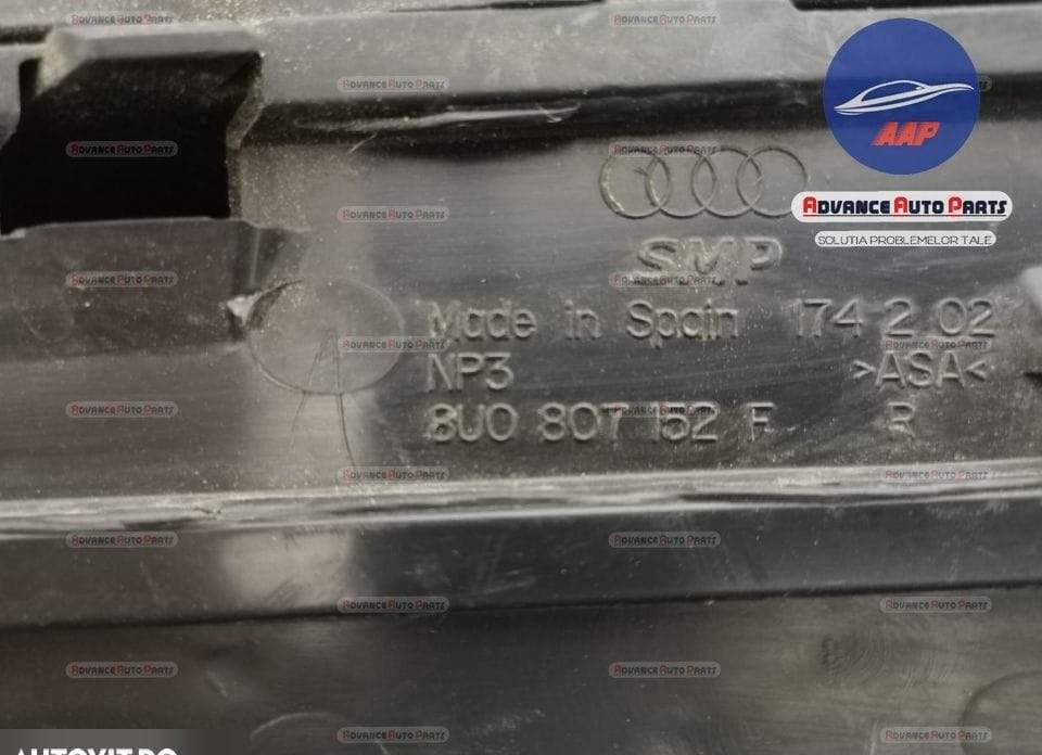 АудиКу3 / Audi Q3 Оригинална дясна решетка за предна светлина