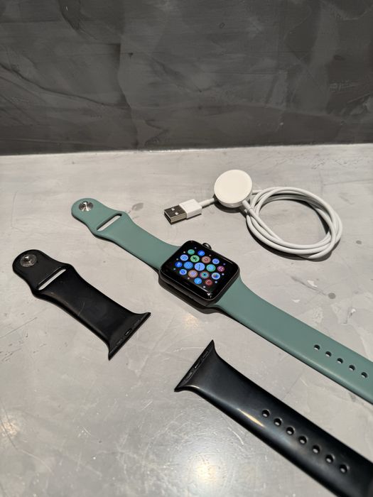 92% battery! Apple Watch series 3 42 mm