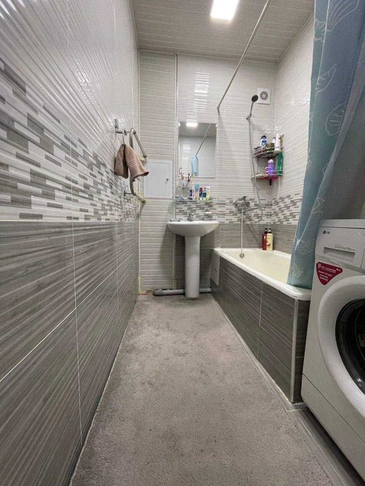 Срочно 3х комнатная 1ый этаж 80кв.м. Башлык Яккасарайский район 3/1/9