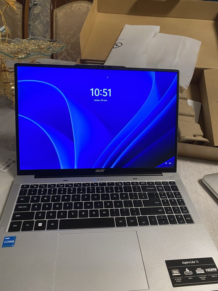 Core i3 mutloq yangi sotiladi